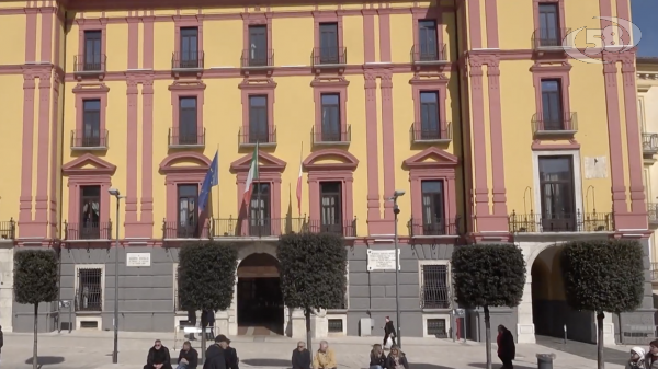 Provinciali, cinque liste in campo: Centrodestra unito. Pd, gelo con Buonopane 