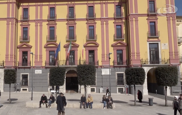 Provinciali, cinque liste in campo: Centrodestra unito. Pd, gelo con Buonopane 