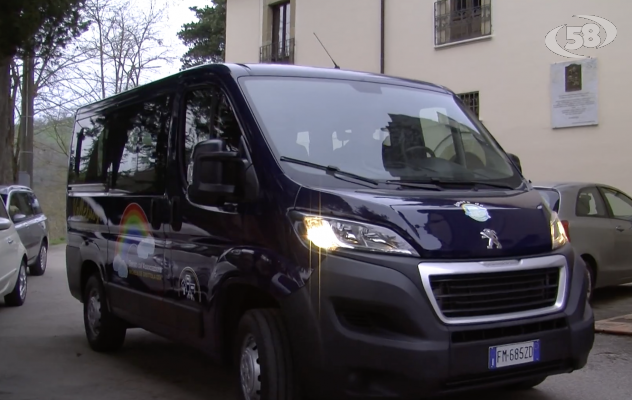 Un pulmino ai Silenziosi Operai della Croce di Valleluogo: la solidarietà  dell'associazione De Grittola