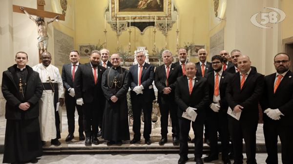 Tutto pronto in città per il cammino del Cristo Morto: fede, silenzio e devozione