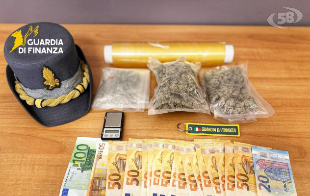 Compravendita di droga on line, nei guai due giovani 20enni