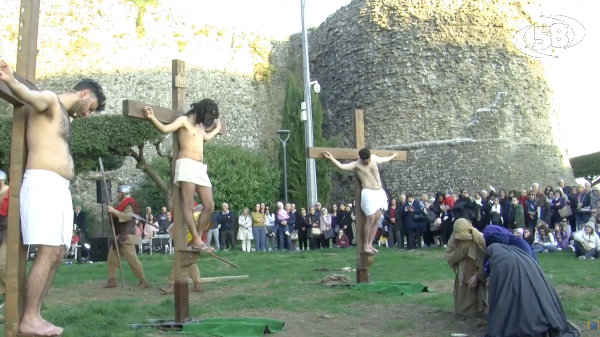 Ariano, l'emozione della Passione di Cristo