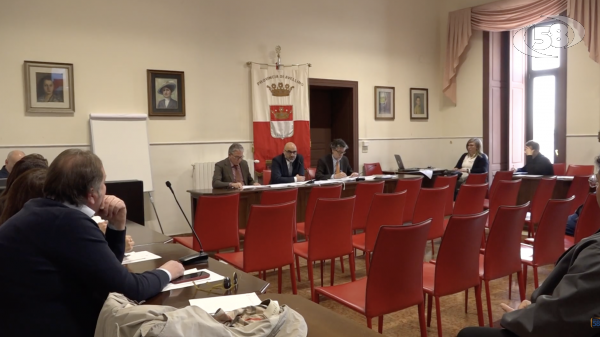 Stallo su Irpiniambiente, salta il Consiglio Provinciale