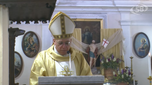  Il Vescovo Melillo a Trevico: "Piena fiducia in Don Claudio" /SPECIALE