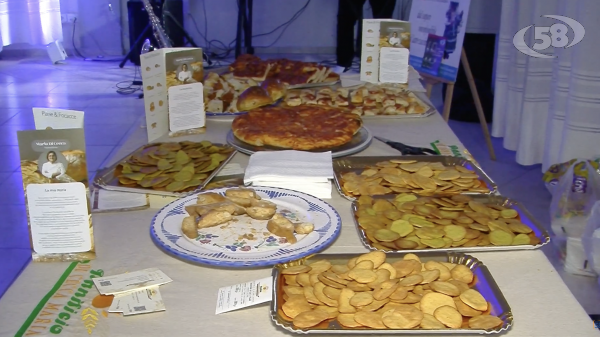 “Officina dei Sapori”, successo per l’aperitivo dei corsi serali del “De Gruttola”