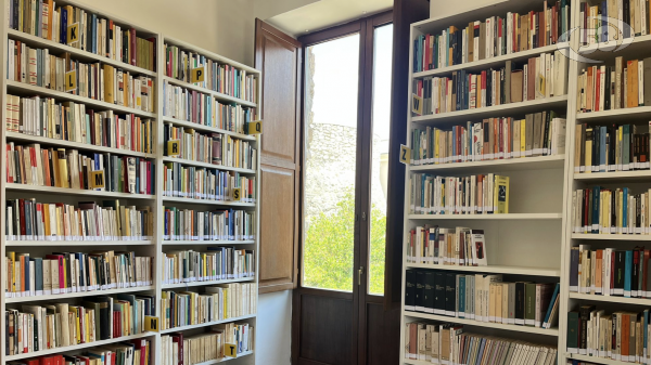 Grottaminarda, biblioteca comunale: 6 sale per un totale di circa 13mila libri.