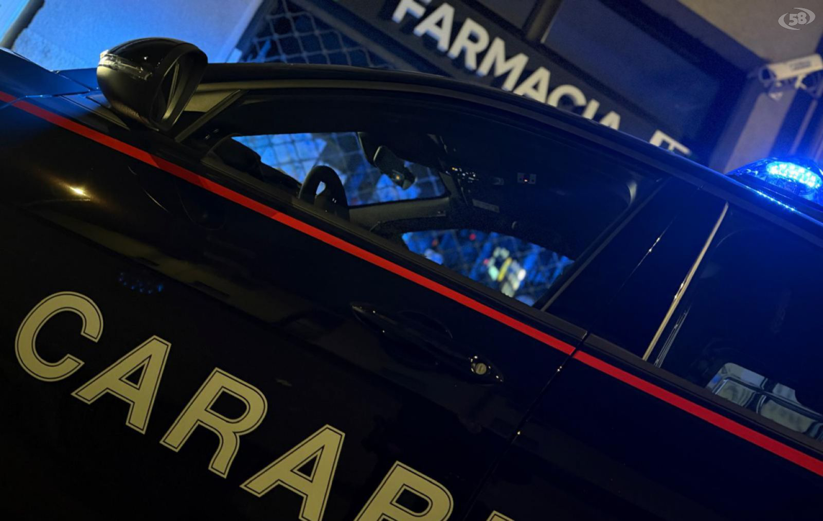 Furto in farmacia, due persone denunciate dai Carabinieri