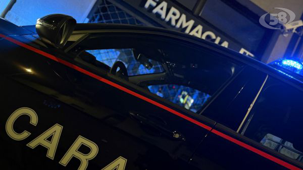Furto in farmacia, due persone denunciate dai Carabinieri