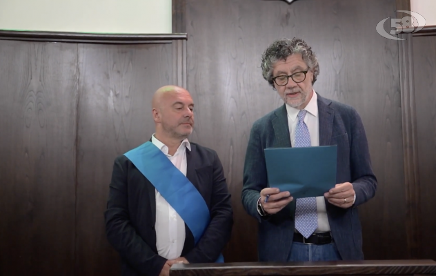 Primo giorno di lavoro per il presidente Picone