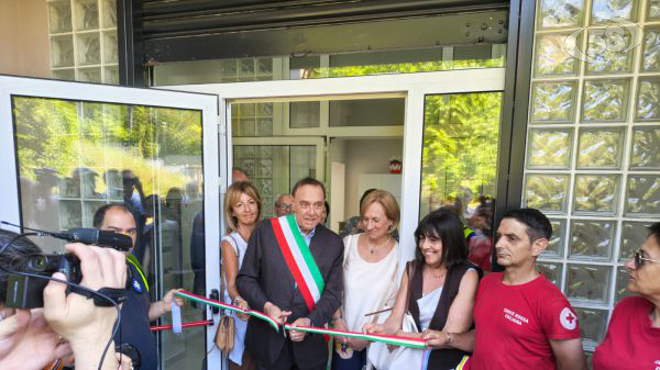 "Inaugurati due poli di solidarietà e inclusione", Mastella: "Noi avanti con capacità operativa e contro l'egoismo sociale"