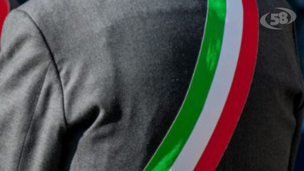 Aggressione al sindaco di Sant’Arcangelo Trimonte nella sede comunale