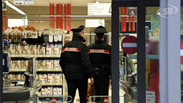 Ariano, furti all’interno di supermercati: denunciate due donne