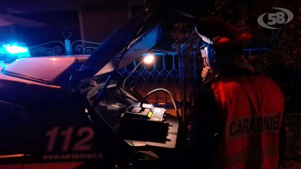 Ruba un’auto e si mette alla guida ubriaco: scoperto e denunciato