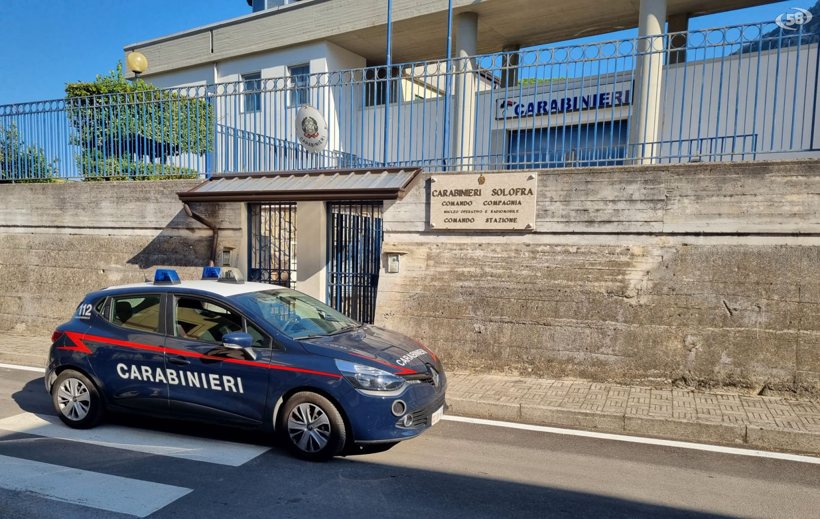 Viola il divieto di avvicinamento ai genitori e Minaccia la madre con un coltello: i Carabinieri arrestano un 24enne
