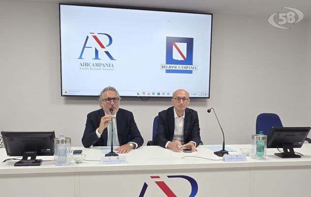  Casillo incontra i nuovi assunti di AIR Campania