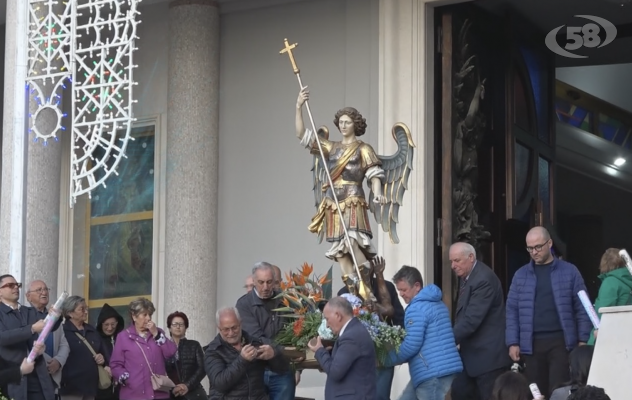 Sturno affida la città a San Michele Arcangelo: per la prima volta la consegna delle chiavi della Città tra tradizione, comunità e preghiera per la pace nel mondo