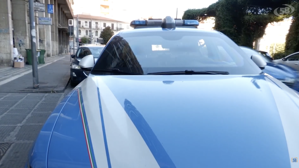 Ordigno ad Avellino, si cerca un uomo col cappuccio