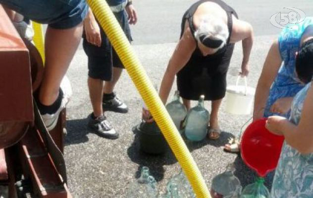 ARIANO, TORNA L'ACQUA AI MARTIRI. SITUAZIONE ANCORA CRITICA A CARDITO/VIDEO