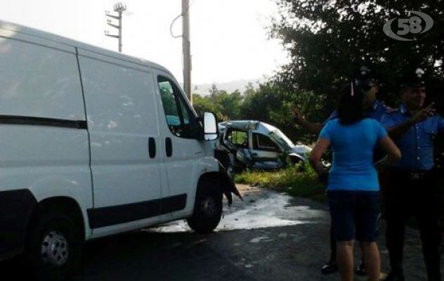 VIDEO/Fontanarosa, una tragedia nella tragedia: ora è polemica sulle condizioni della strada