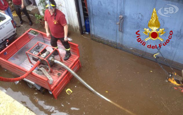 Bombe d'acqua e allagamenti, Vigili del fuoco a lavoro