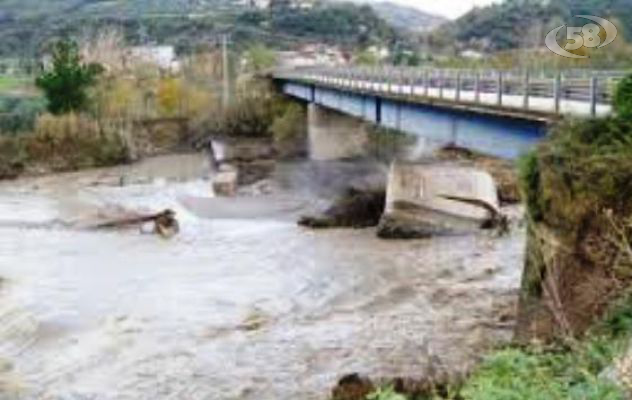 Crollo pilastro del ponte sul Miscano, il Pd di Apice: "Verificare l'accaduto"