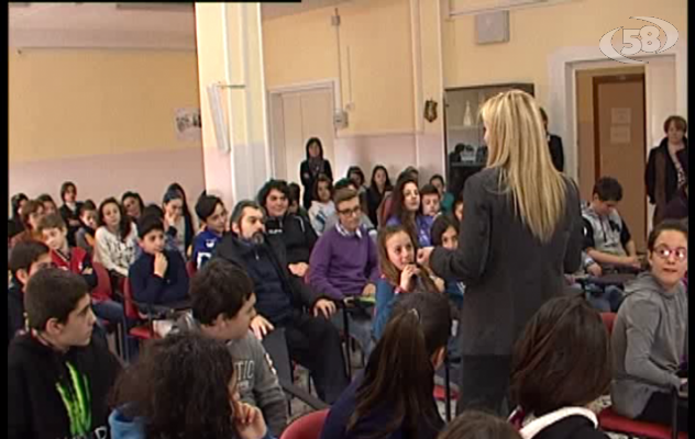 Otto marzo sul Tricolle, dibattito alla scuola media ''Don Milani''/VIDEO