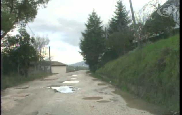 Ariano, strade disastrate: esplode la protesta nelle zone rurali/VIDEO