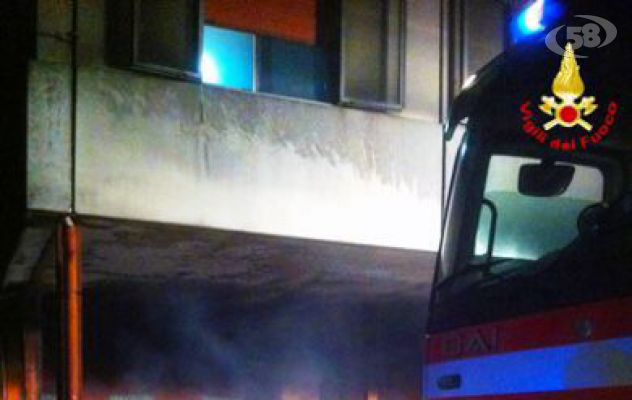 Incendio in casa, muore 74enne