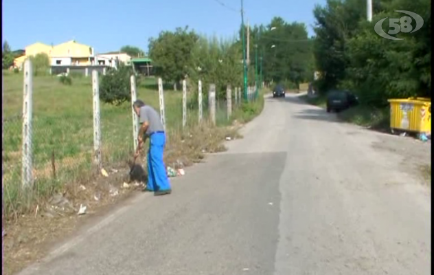 Ariano, contrada Manna: cittadini in campo per ripulire la zona/VIDEO