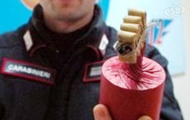 Esplode bomba carta durante la festa del "Majo", i Carabinieri fermano 36enne