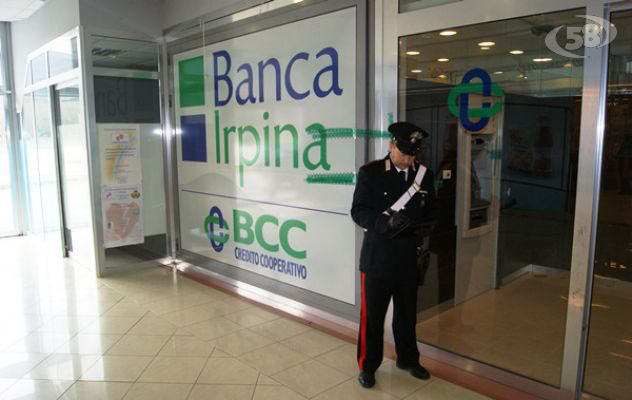 Monteforte, rubati soldi dal bancomat di un centro commerciale