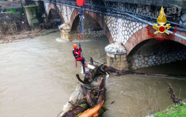 Maltempo, cinquanta interventi per i Vigili del Fuoco. Emergenza a Roccabascerana