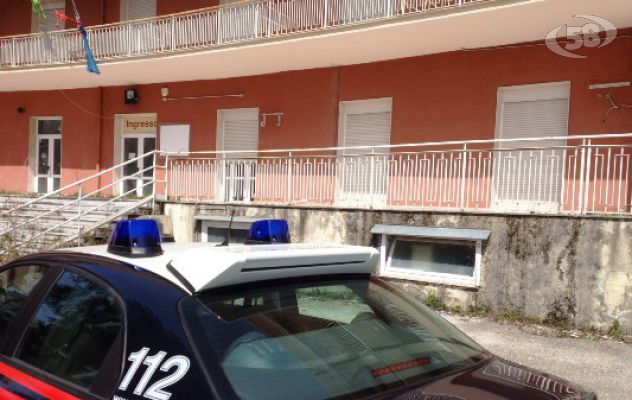 Ruba rame nell'ex ospedale Maffucci, beccato dai Carabinieri