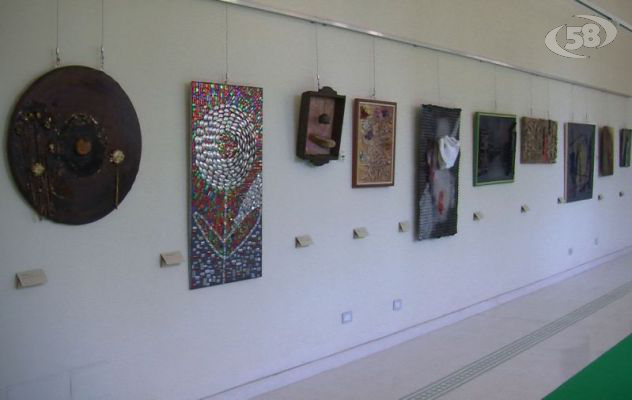 ''ScArti in mostra'' al Carcere Borbonico: i rifiuti diventano arte/VIDEO