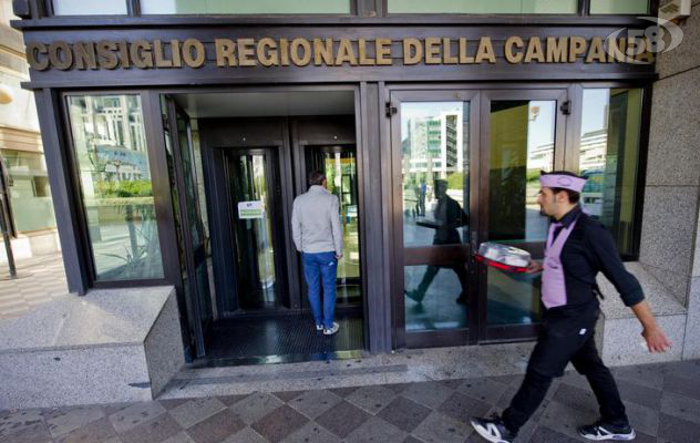 Contrordine, D'Amelio blocca tutto: salta il Consiglio Regionale. Prima il ricorso